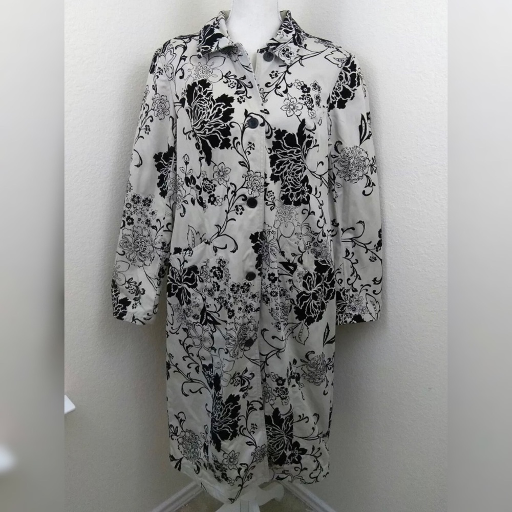 Newport News 14 Large jacket coat black beige